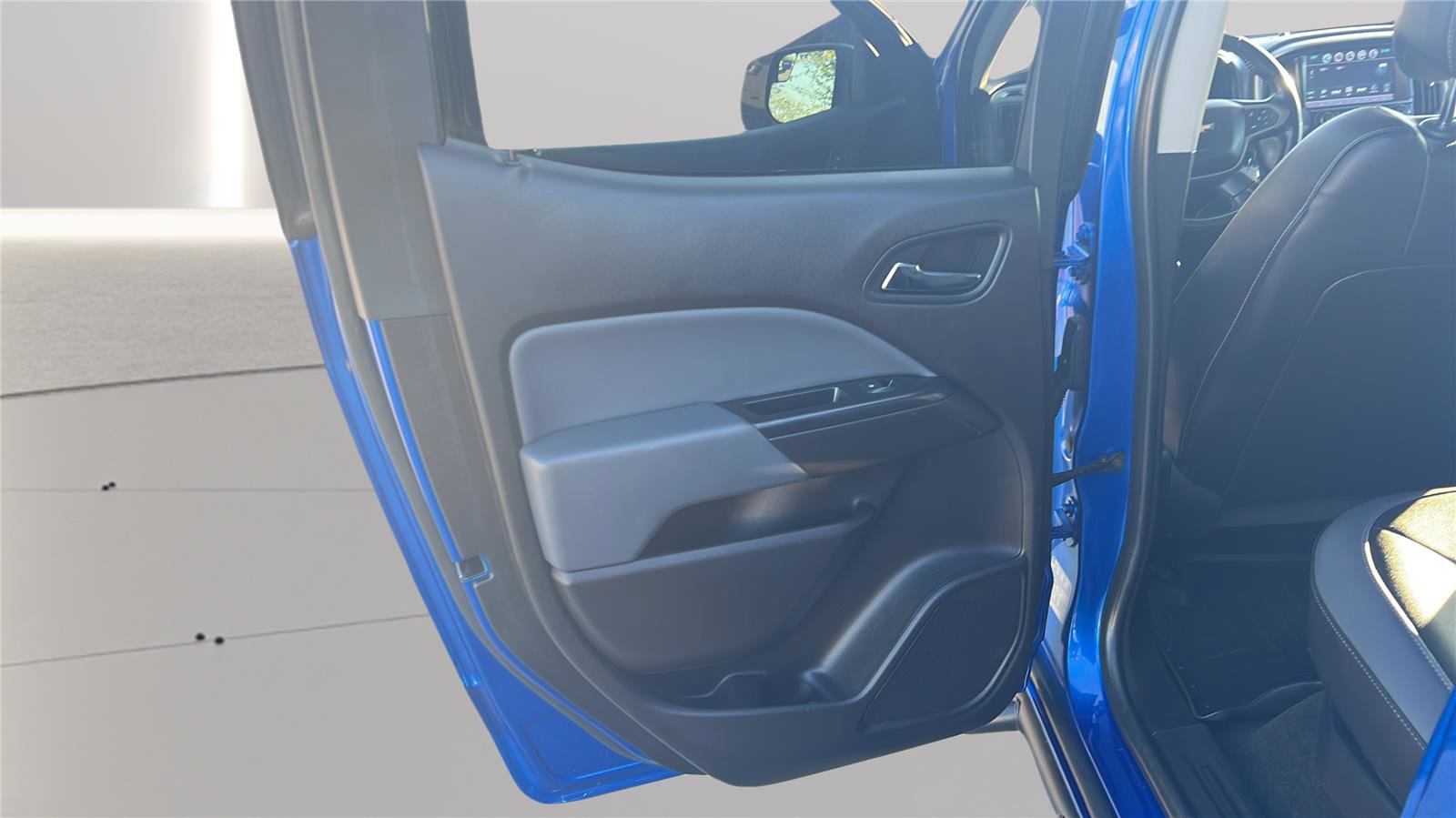 Used 2018 Chevrolet Colorado Z71 AWD/4WD image 18