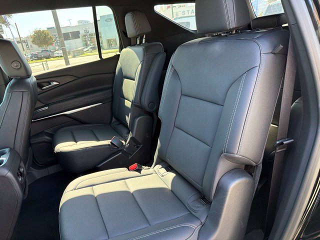 Used 2026 Chevrolet Traverse LT FWD image 18