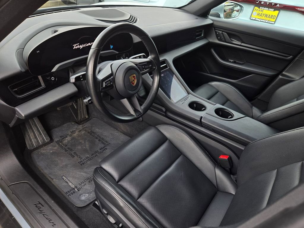 Used 2023 Porsche Taycan w/ Premium Package image 9