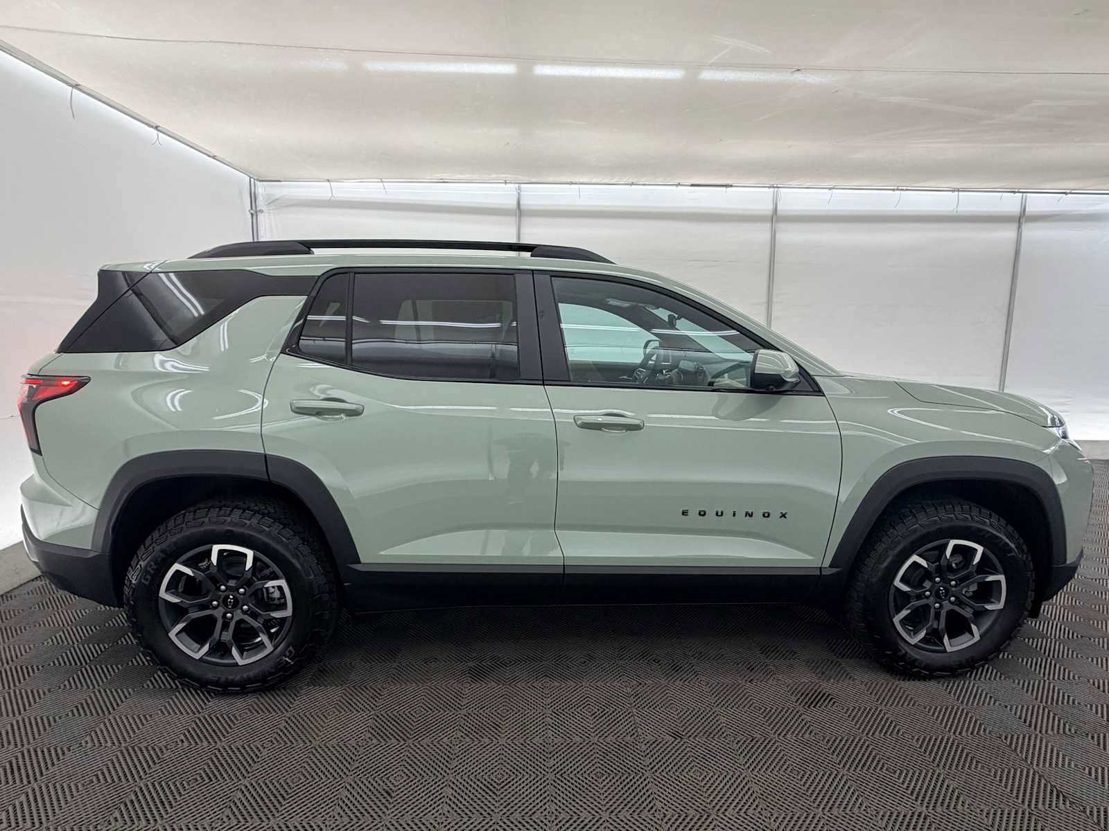 New 2026 Chevrolet Equinox ACTIV w/ Convenience Package III image 7