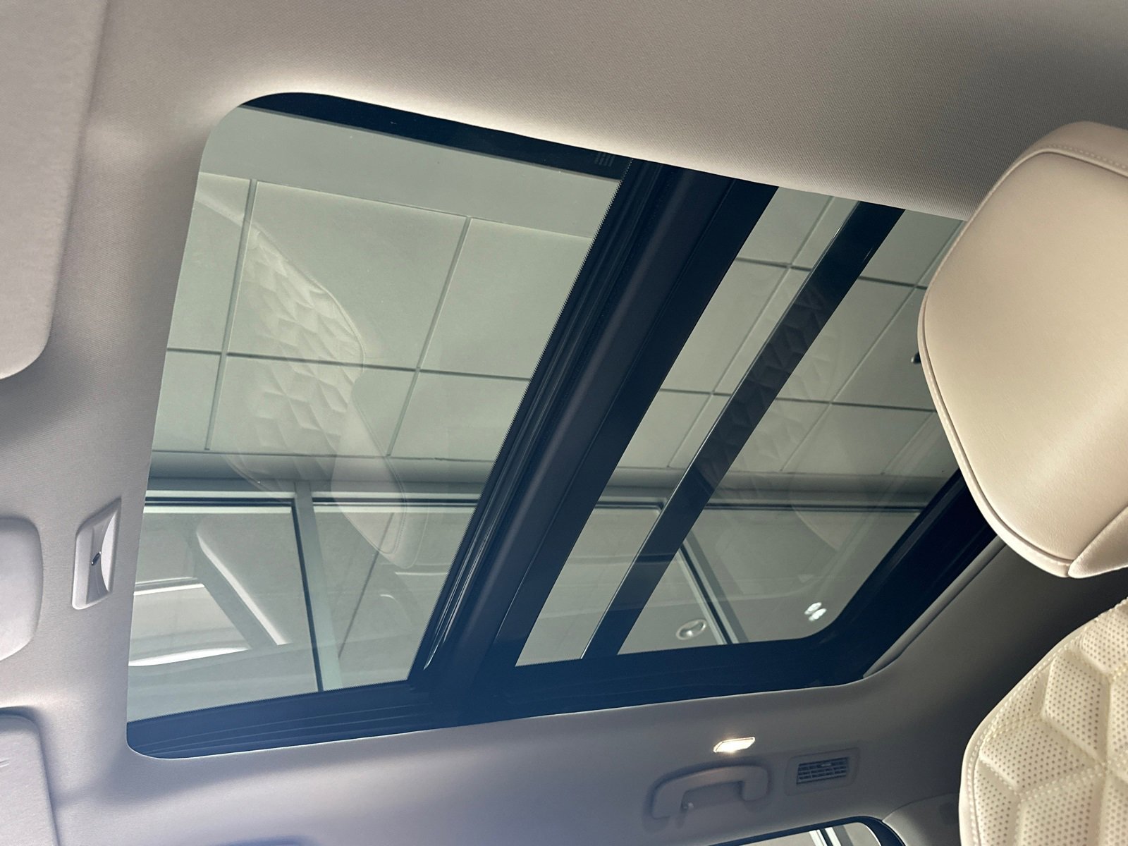 New 2025 Nissan Armada Platinum Reserve w/ Convenience Package image 35