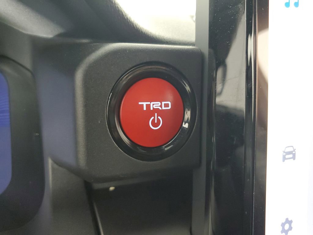 Used 2025 Toyota 4Runner TRD Off-Road Premium image 33