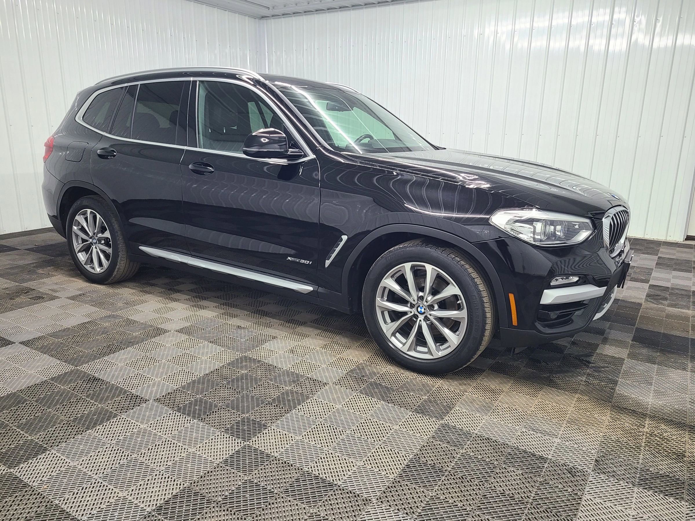 Used 2018 BMW X3 xDrive30i w/ Convenience Package image 1