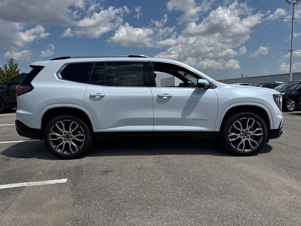 New 2027 GMC Acadia Denali Ultimate w/ LPO, Floor Liner Package FWD image 7