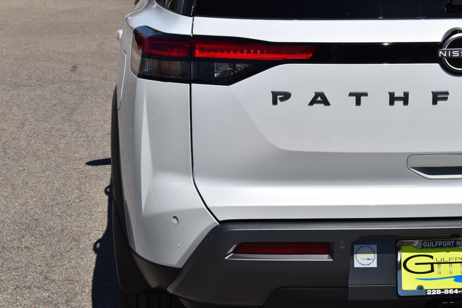 New 2026 Nissan Pathfinder Platinum image 7