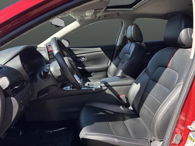 Used 2021 Nissan Sentra SR w/ SR Premium Package image 4