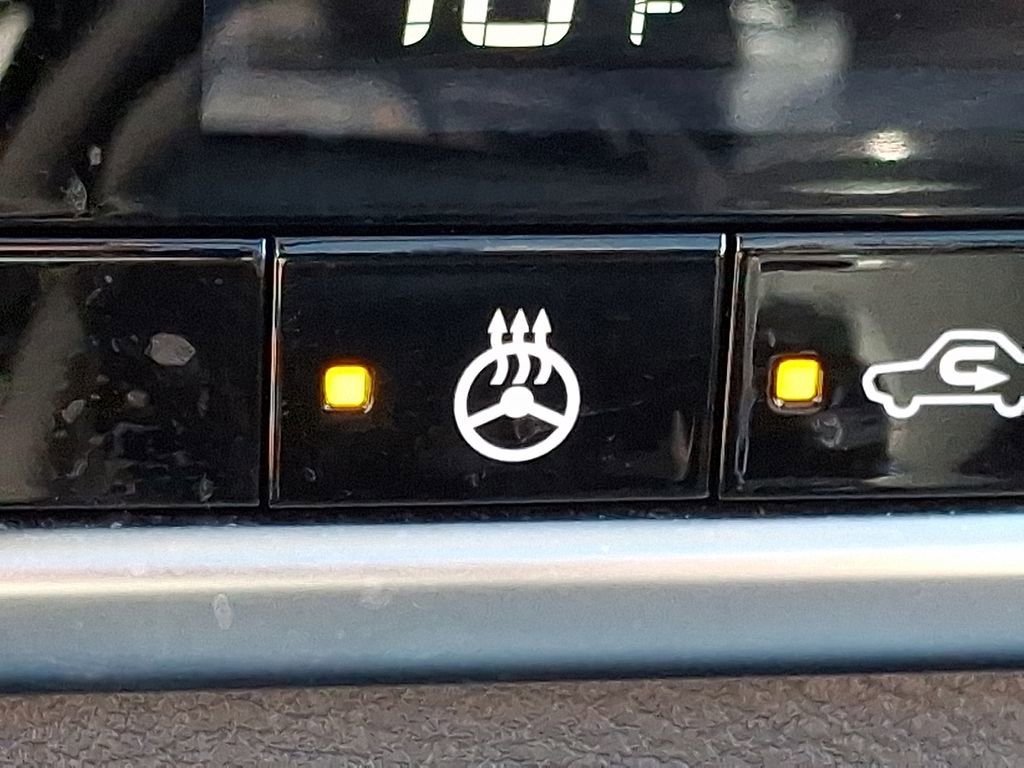 Used 2024 Nissan Rogue SV w/ SV Premium Package image 25