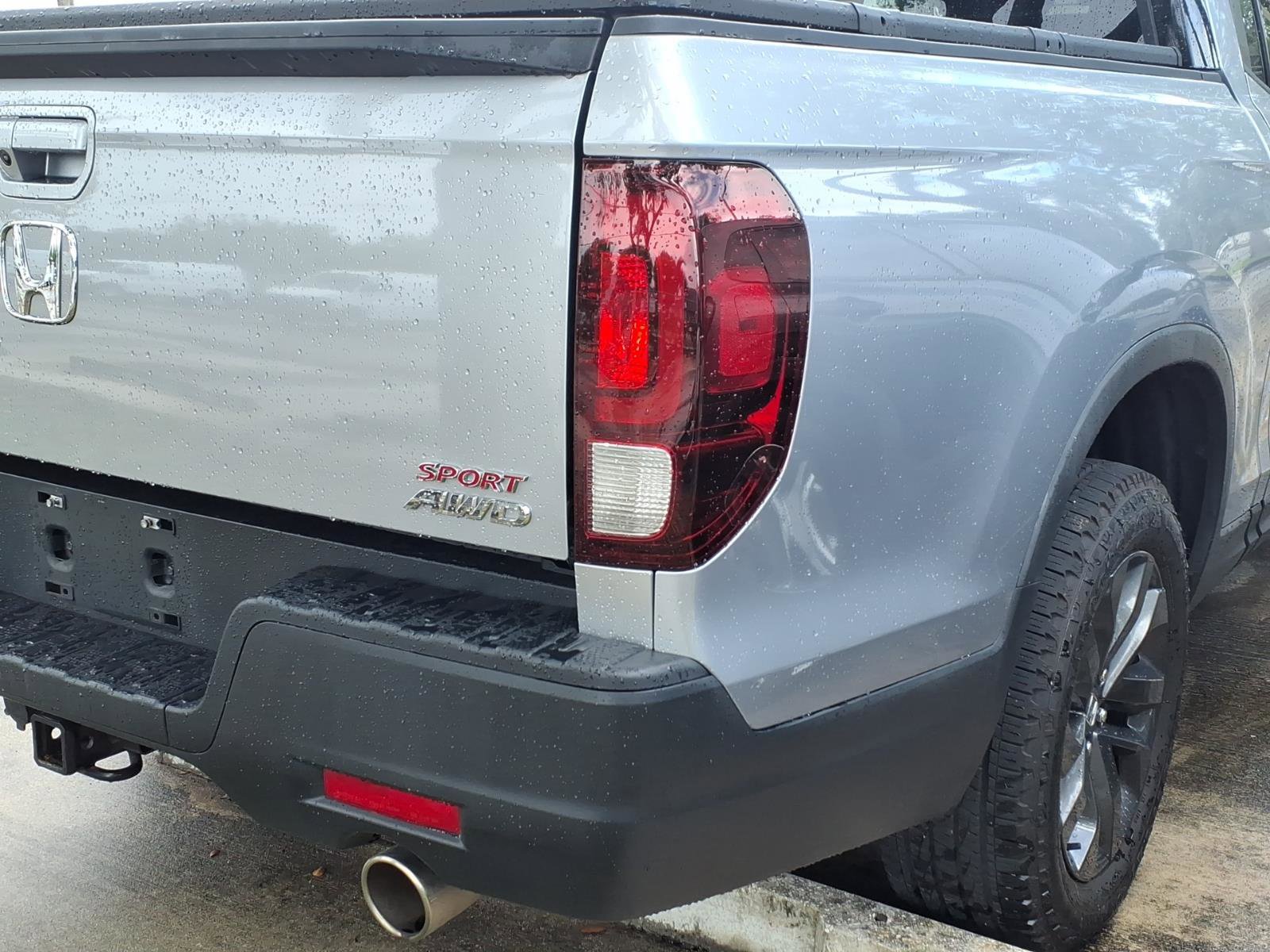 Used 2023 Honda Ridgeline Sport image 12