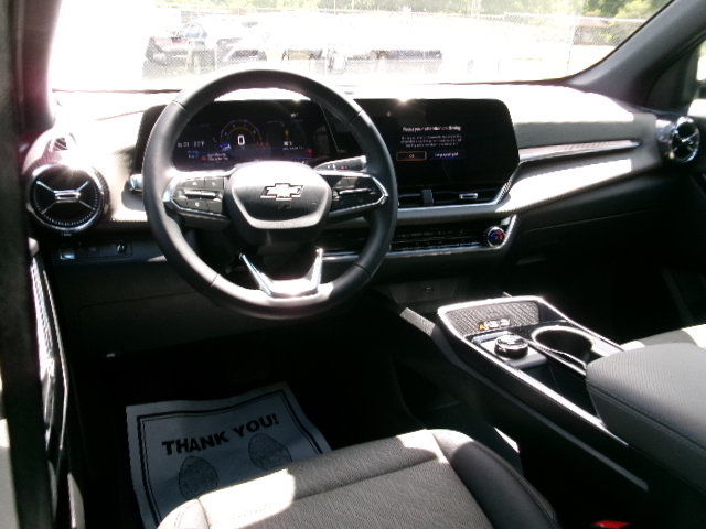 Used 2026 Chevrolet Equinox LT w/ Convenience Package II FWD image 11