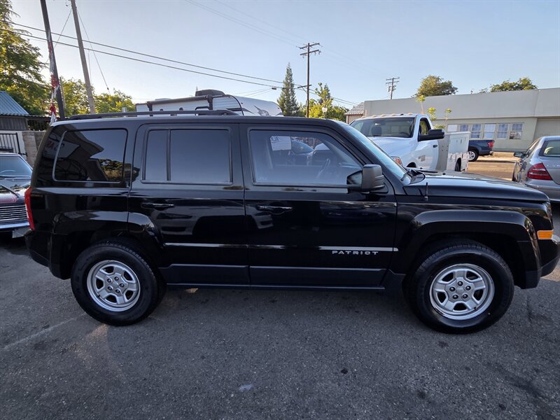 Used 2015 Jeep Patriot Sport w/ Power Value Group AWD/4WD image 5