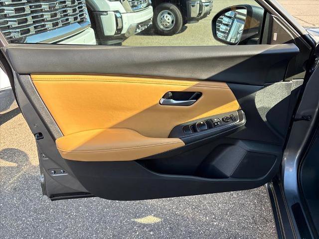 Used 2021 Nissan Sentra SV w/ SV Premium Package image 20