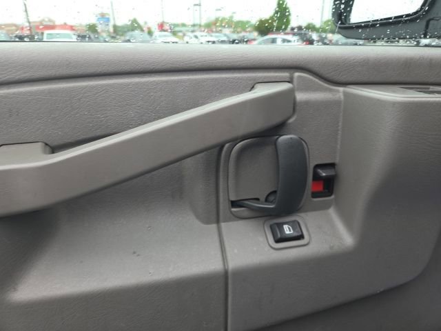 Used 2025 GMC Savana 2500 w/ Driver Convenience Package RWD image 17
