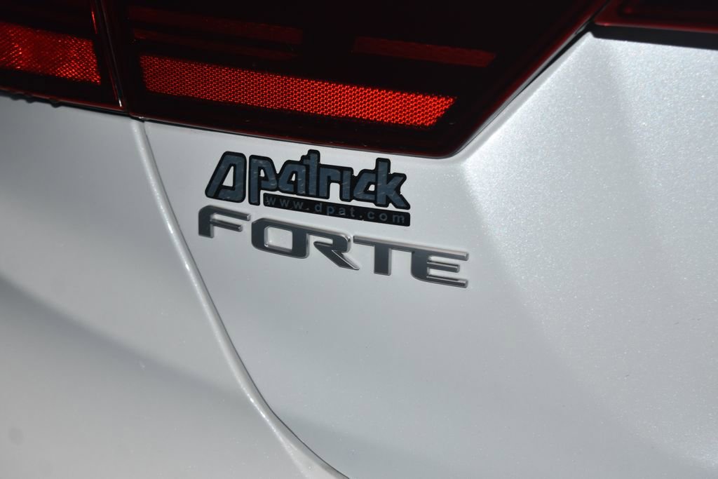 Used 2024 Kia Forte GT-Line w/ GT-Line Premium Package image 27