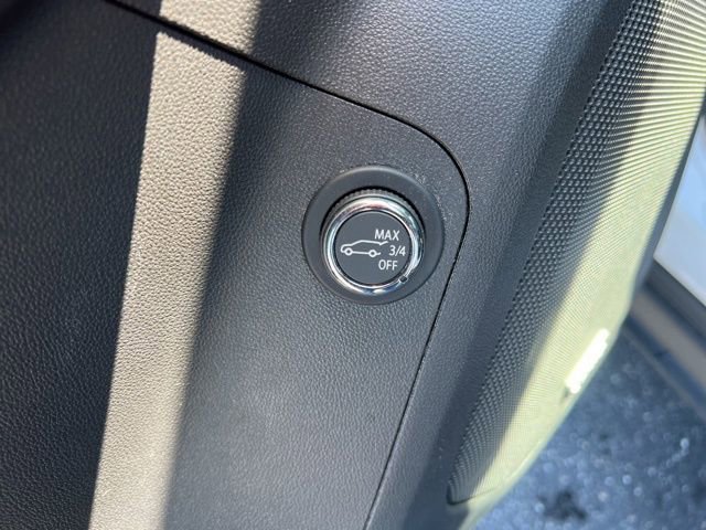 Used 2019 GMC Acadia SLT image 32