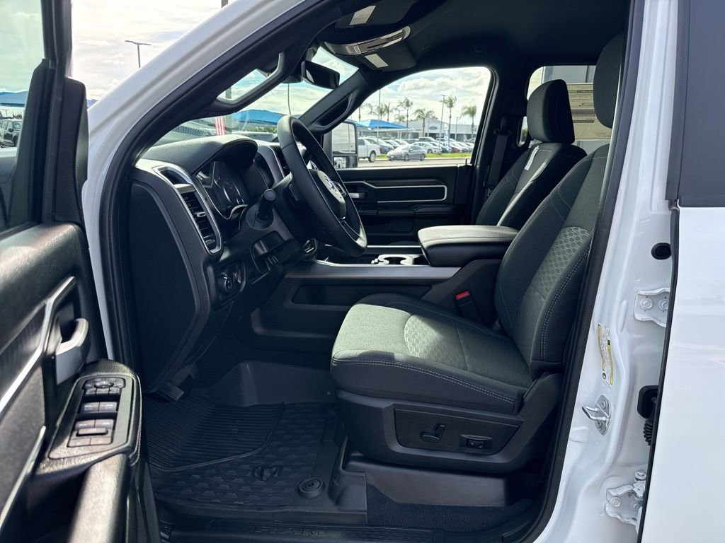 New 2026 RAM 3500 Big Horn AWD/4WD image 20