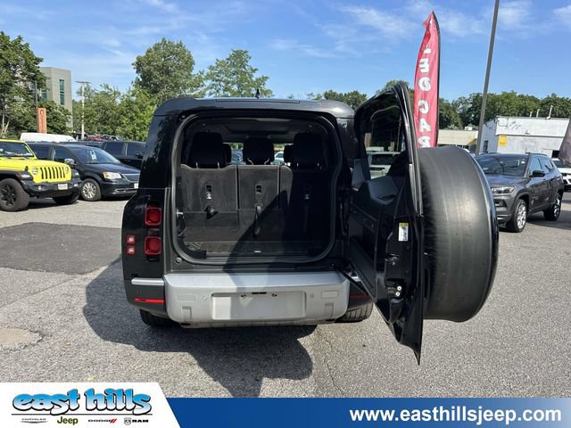 Used 2023 Land Rover Defender 130 SE AWD/4WD image 6