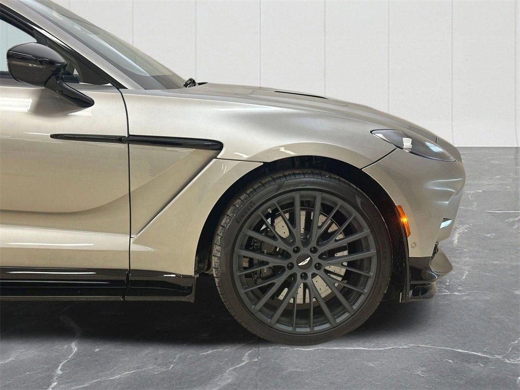 New 2026 Aston Martin DBX 707 image 12