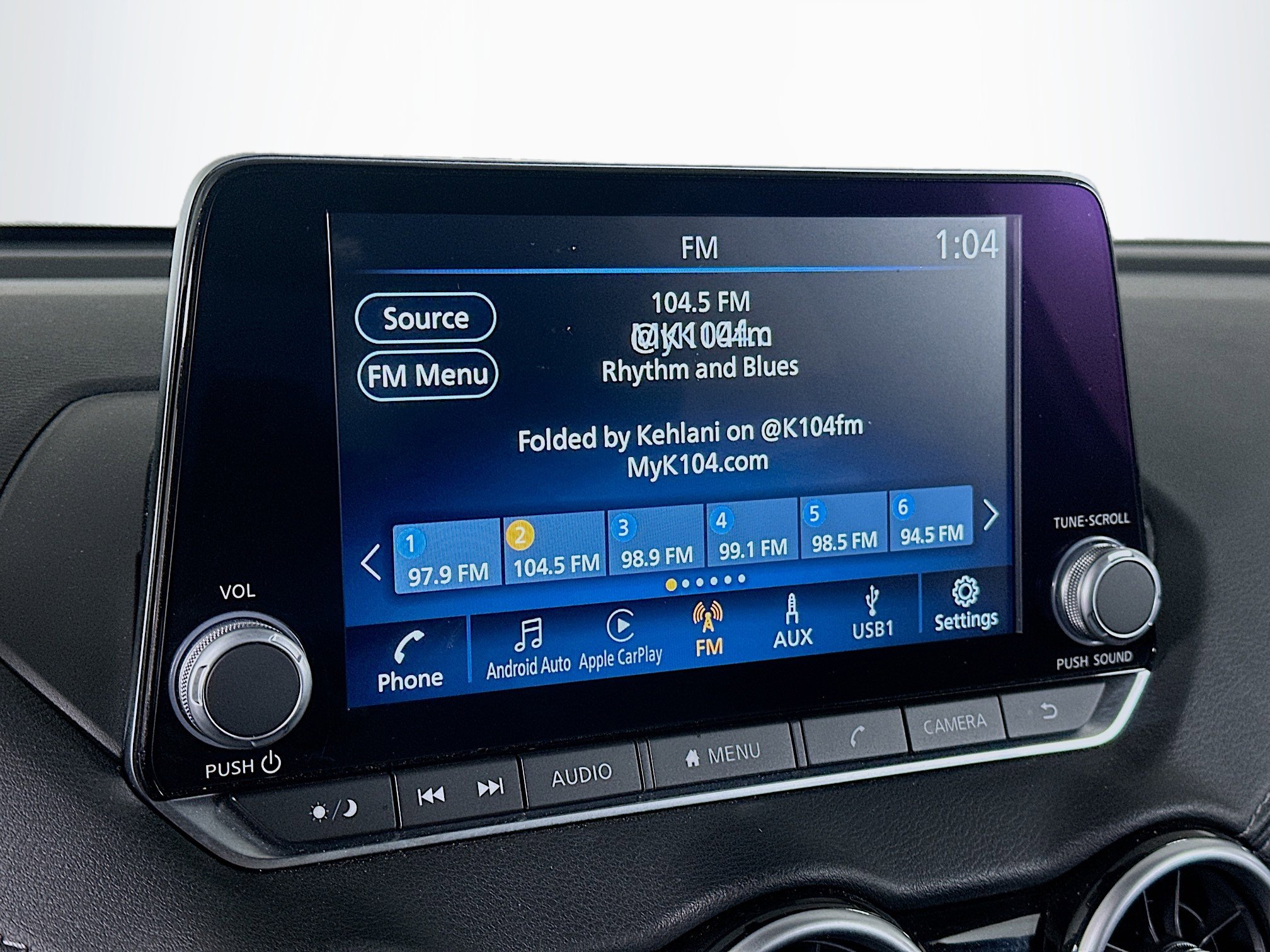 Used 2025 Nissan Sentra SV image 19