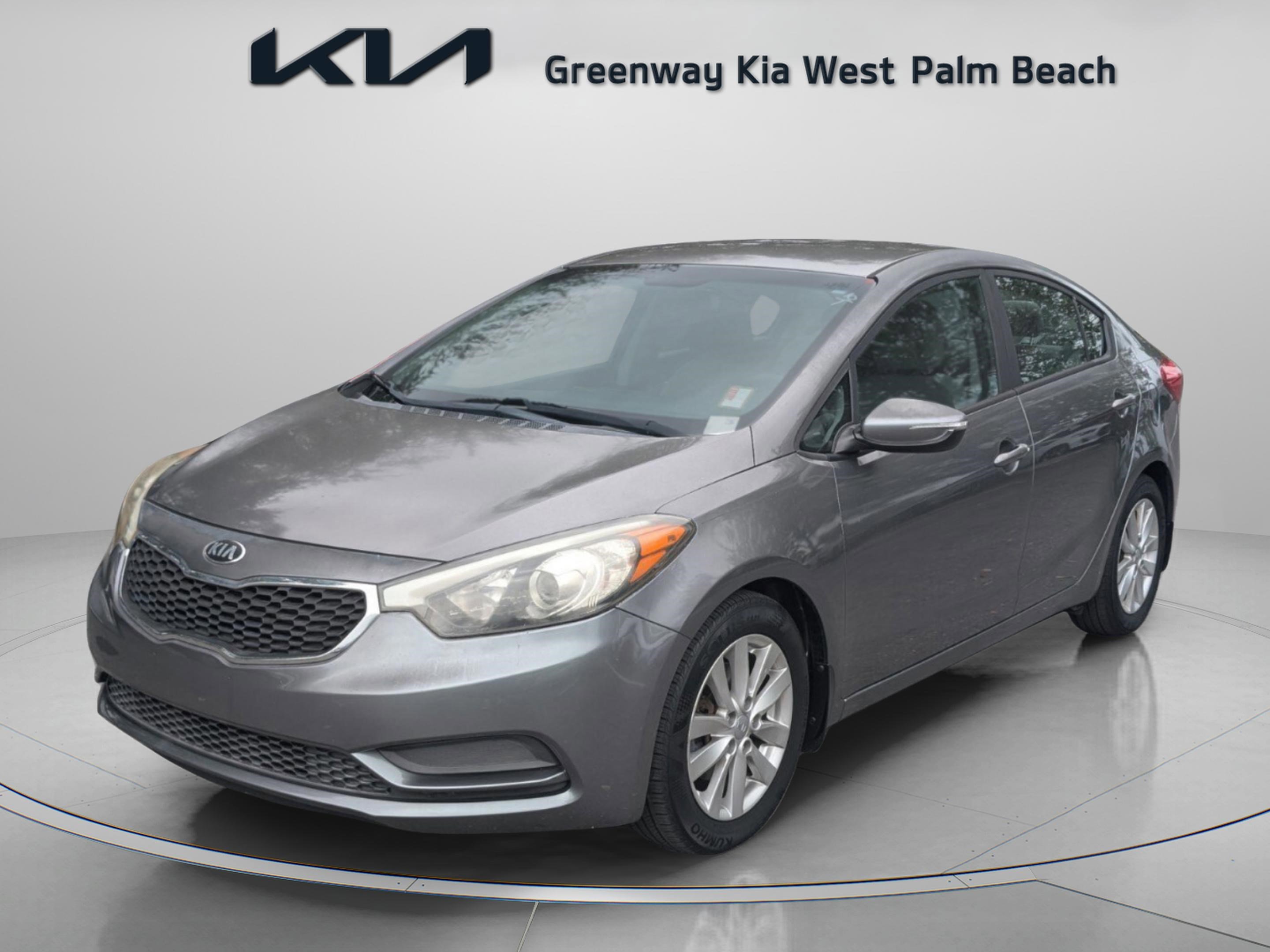 Used 2016 Kia Forte LX w/ LX Popular Plus Package image 4