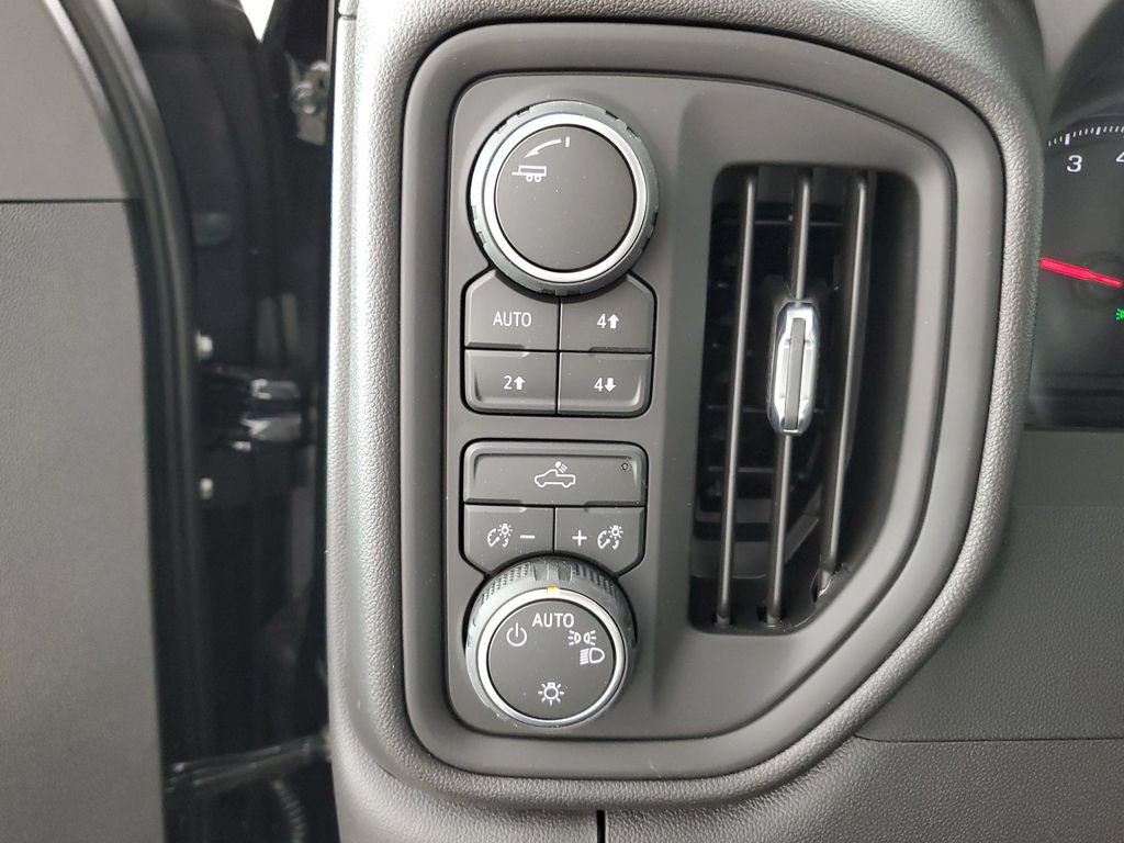 New 2026 Chevrolet Silverado 1500 Custom Trail Boss AWD/4WD image 24
