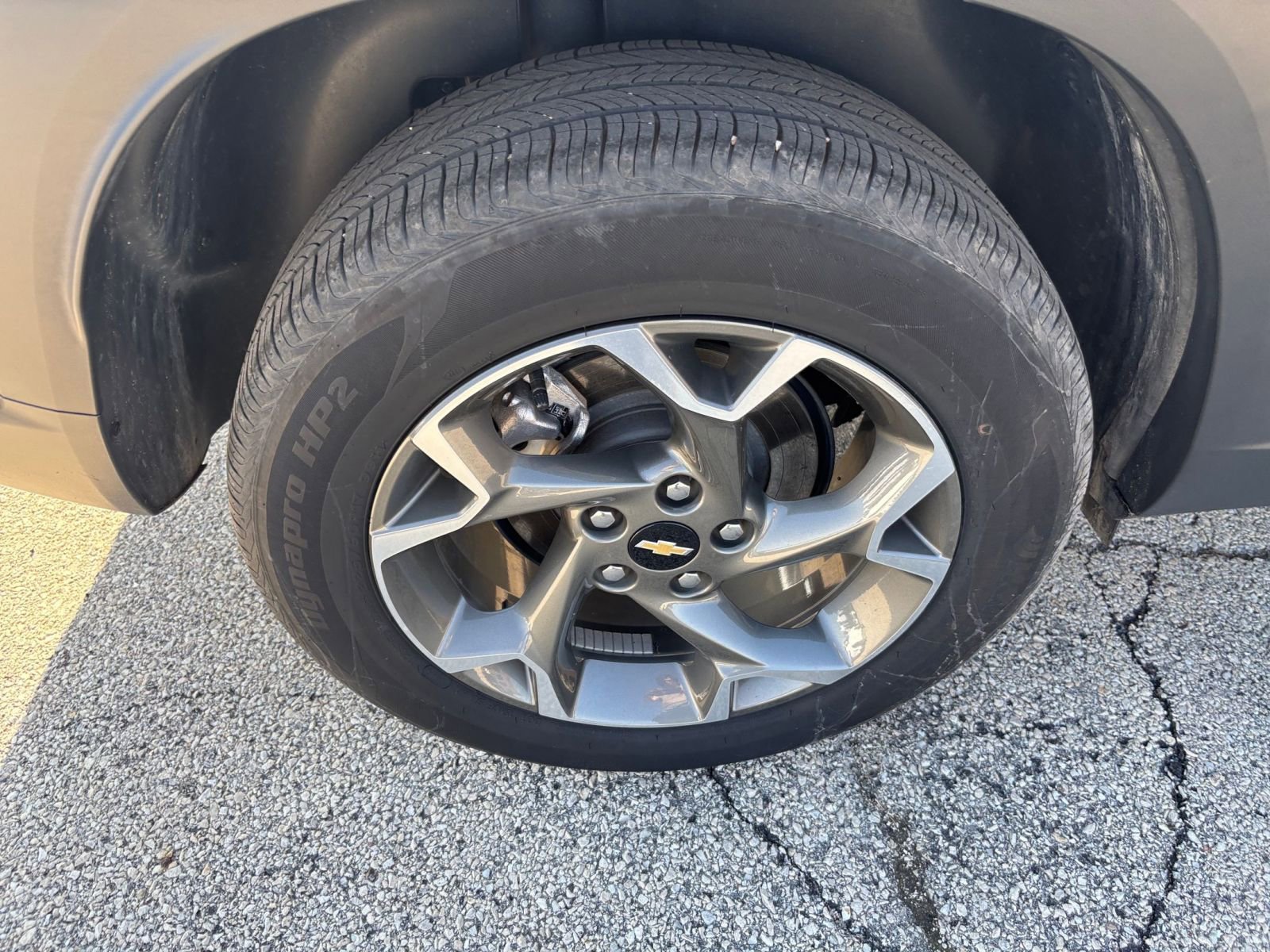 Used 2025 Chevrolet Trax LT w/ LT Convenience Package FWD image 29