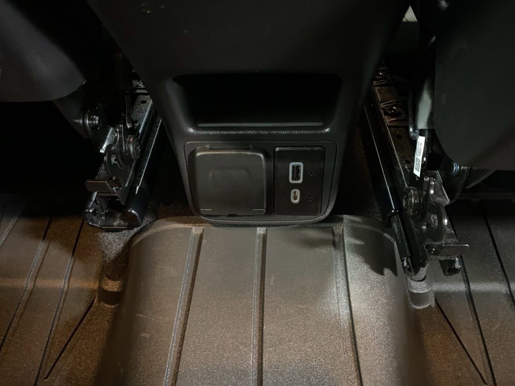 Used 2023 Buick Encore GX Essence w/ Advanced Technology Package image 24