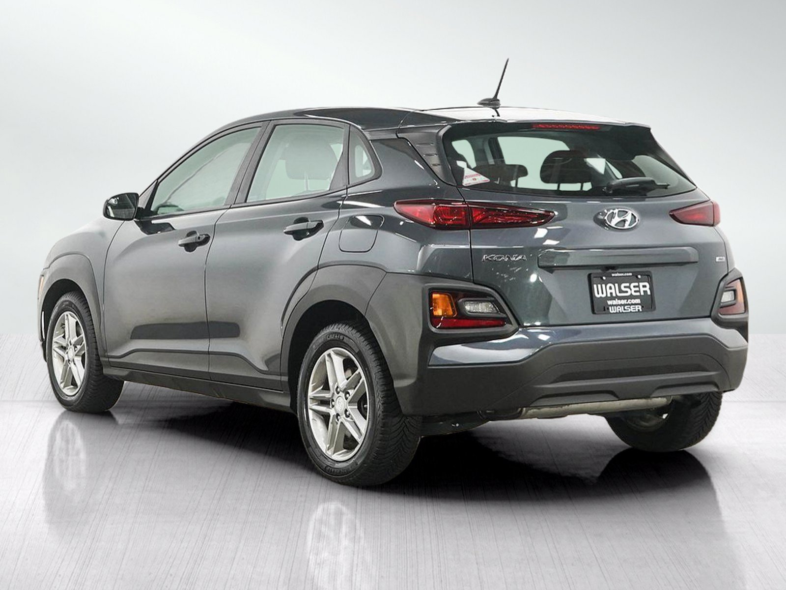 Used 2018 Hyundai Kona SE AWD/4WD image 3
