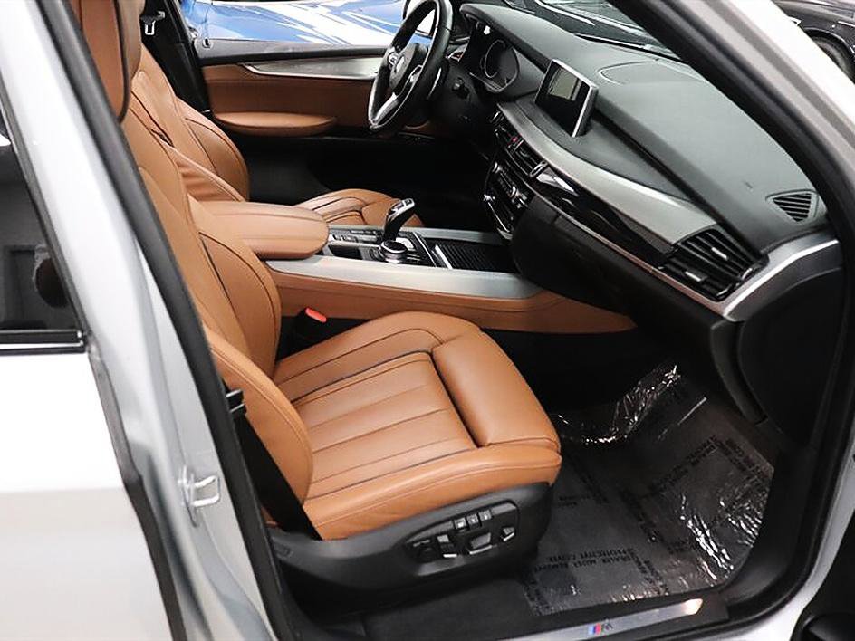 Used 2018 BMW X5 xDrive50i image 11
