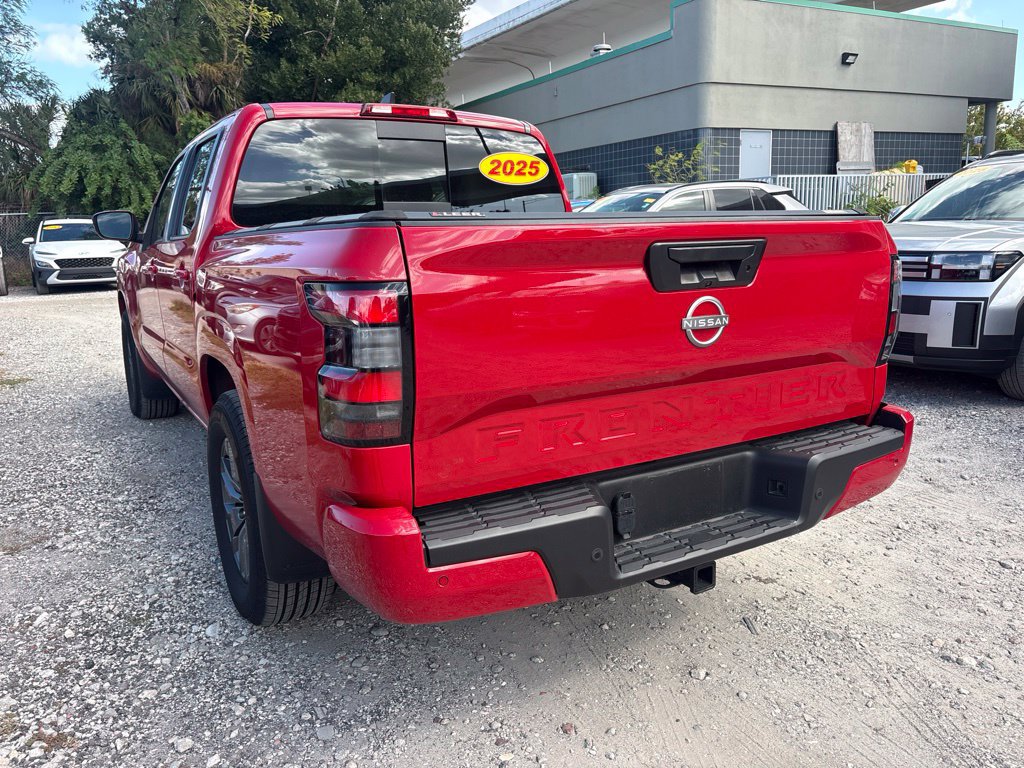 Used 2025 Nissan Frontier SV w/ SV Convenience Package RWD image 5