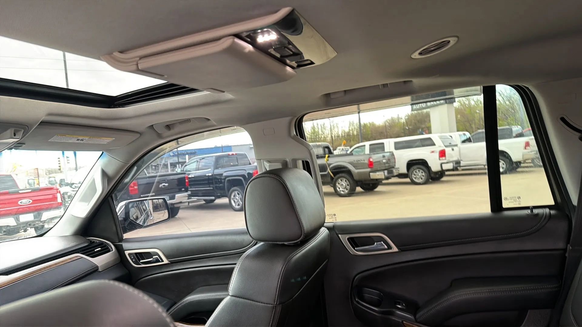 Used 2019 GMC Yukon Denali w/ Denali Ultimate Package image 44