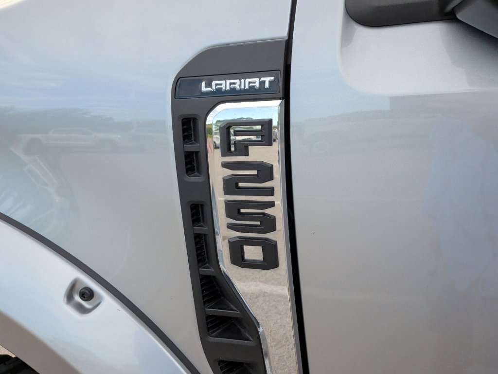 Used 2023 Ford F250 Lariat w/ Lariat Ultimate Package AWD/4WD image 50