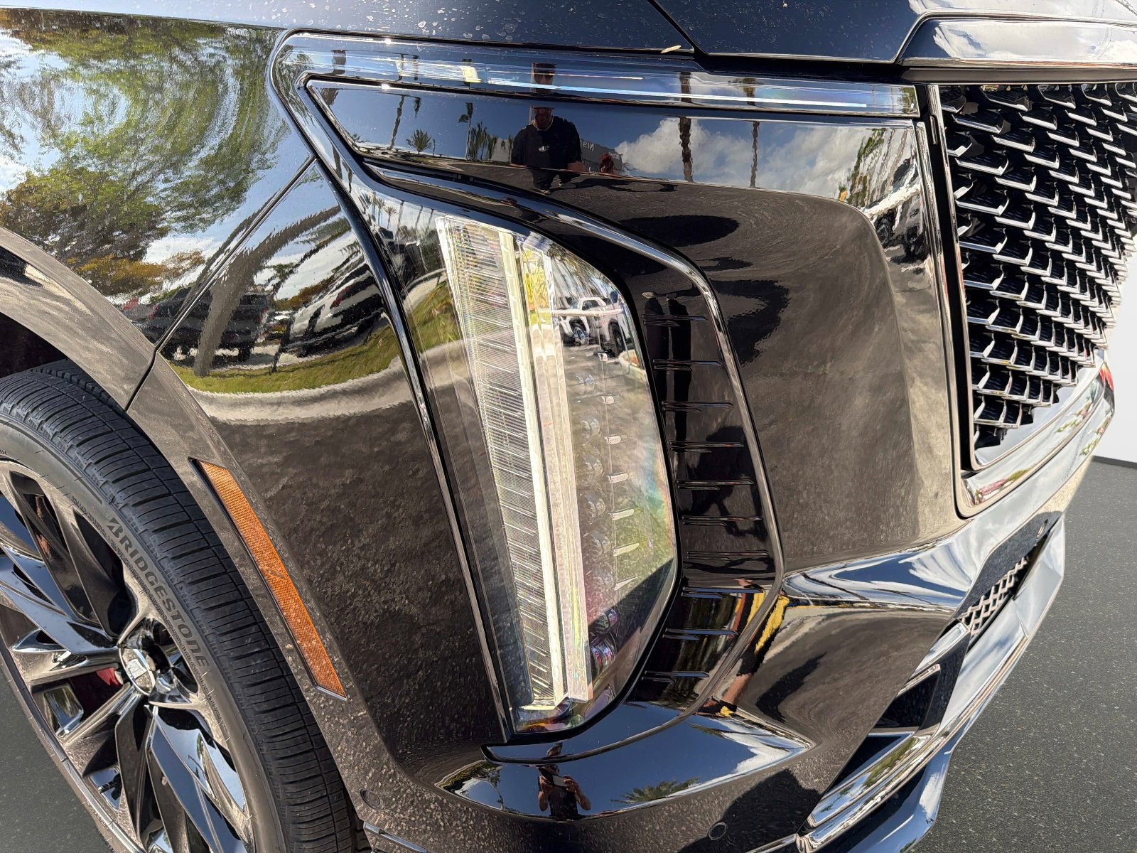 Used 2026 Cadillac Escalade V w/ LPO, ONYX Package AWD/4WD image 8