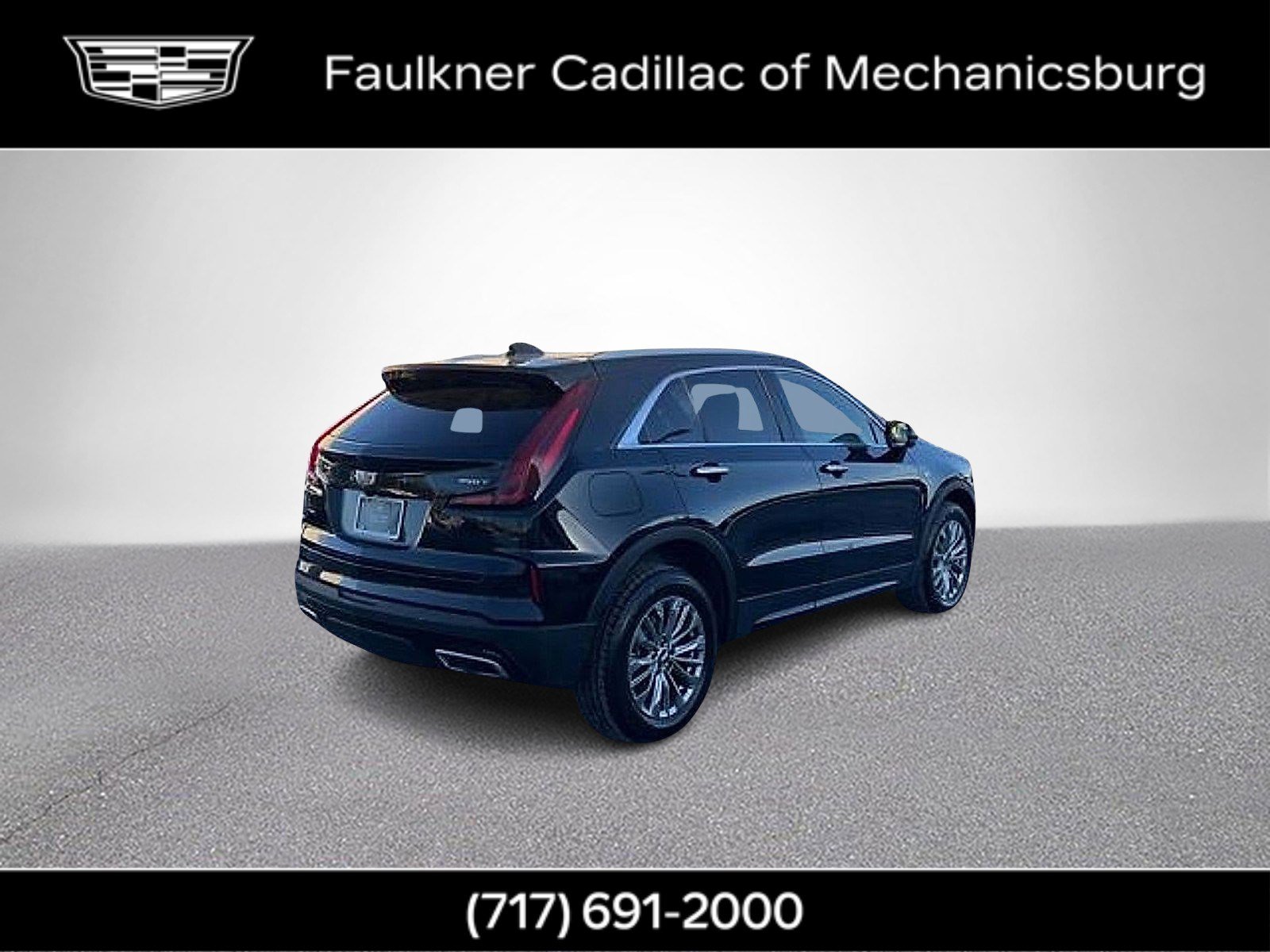 Used 2025 Cadillac XT4 Premium Luxury image 4
