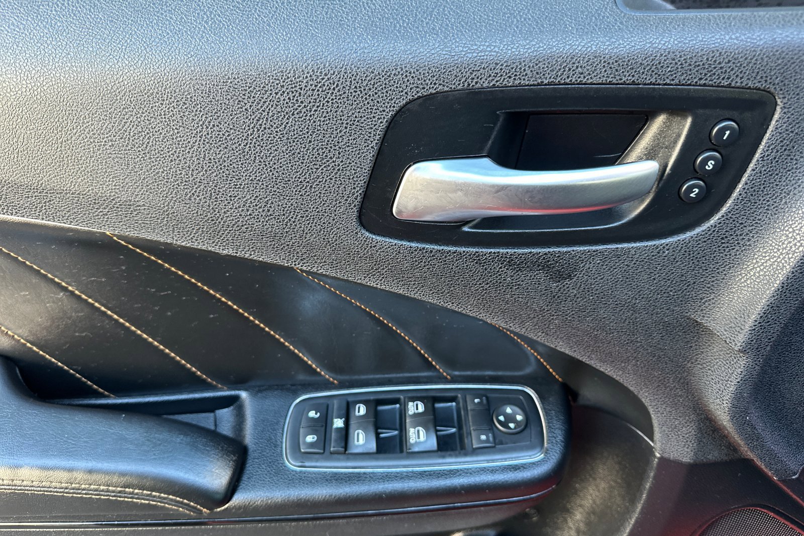 Used 2017 Dodge Charger R/T image 11