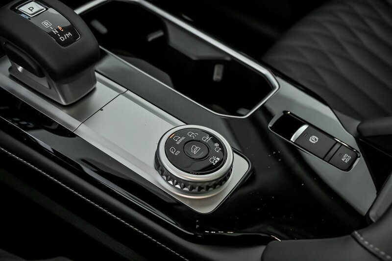 New 2026 Mitsubishi Outlander SEL AWD/4WD image 28