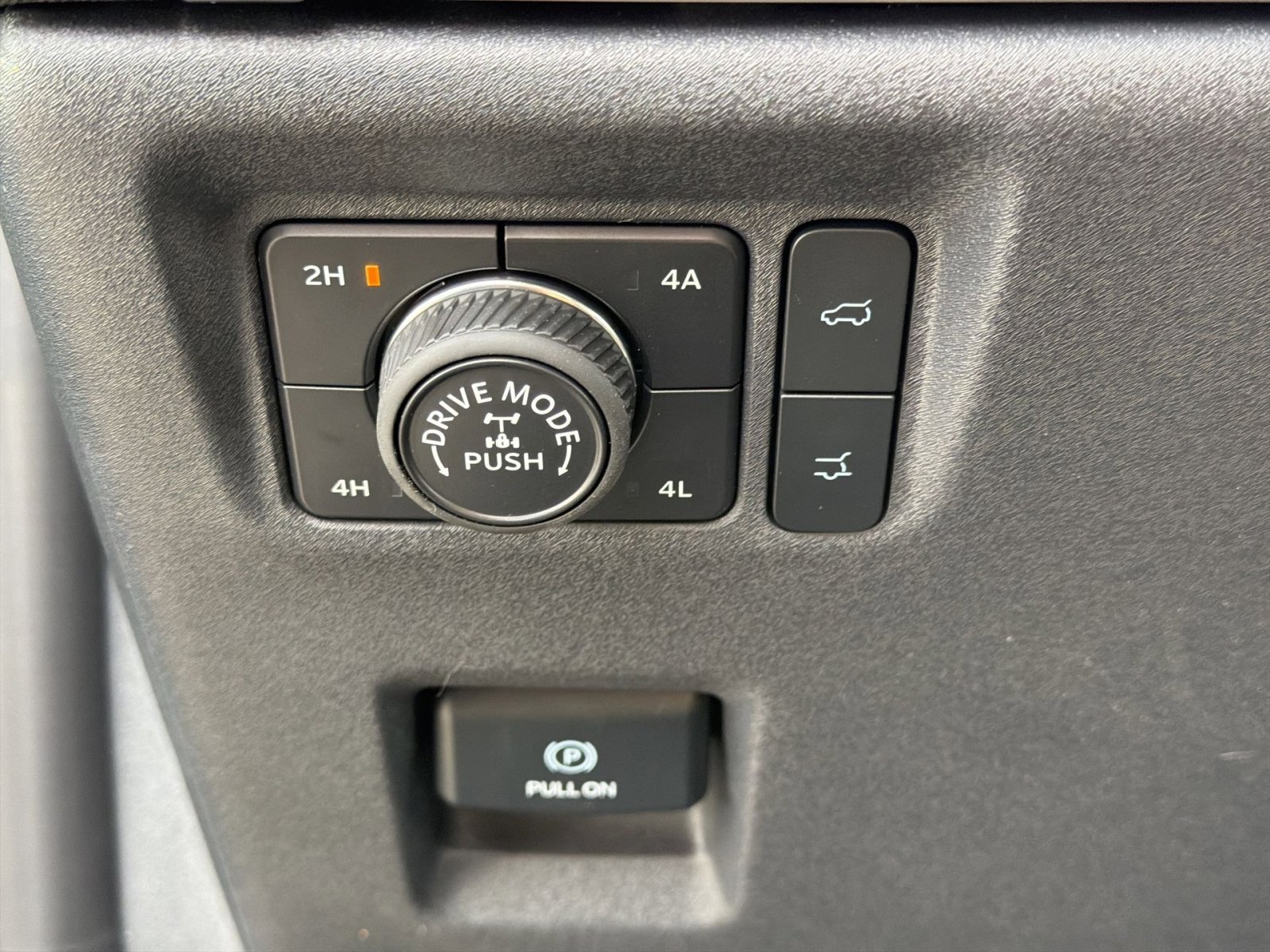 New 2026 Ford Expedition Tremor image 34