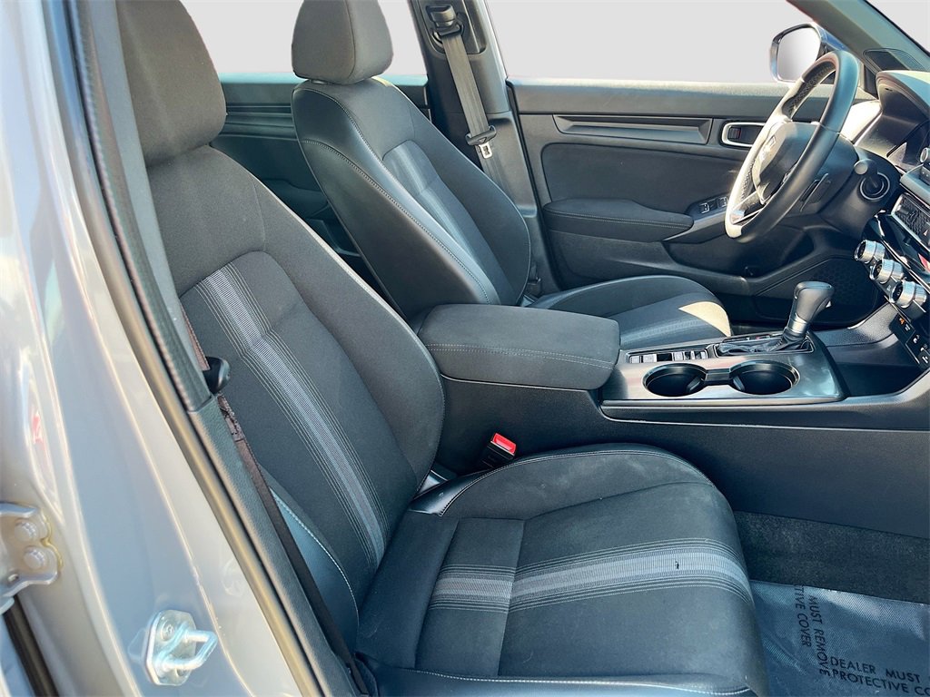Used 2025 Honda Civic Sport image 26