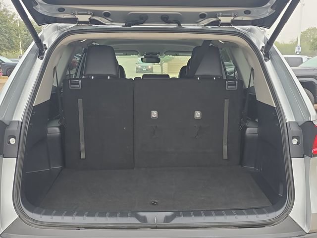 Certified 2025 Toyota Grand Highlander FWD image 13