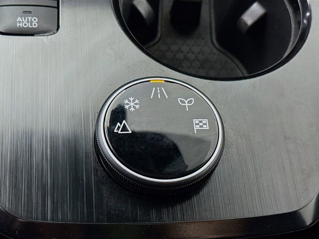 Certified 2022 Nissan Rogue SV image 11