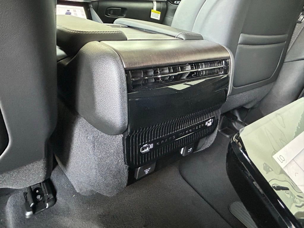 Used 2024 Jeep Grand Wagoneer L 4WD w/ HD Trailer Tow Package image 40