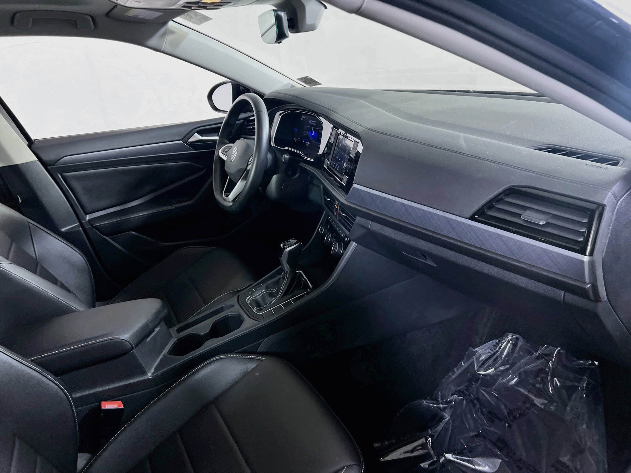 Used 2023 Volkswagen Jetta SE FWD image 28