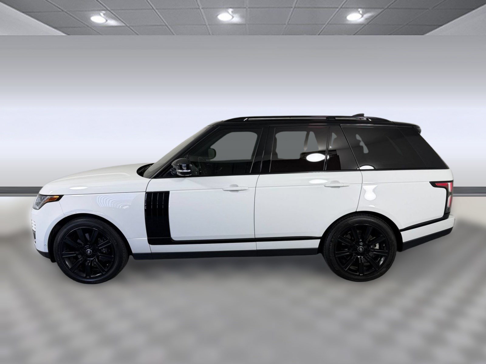 Used 2020 Land Rover Range Rover HSE AWD/4WD image 2