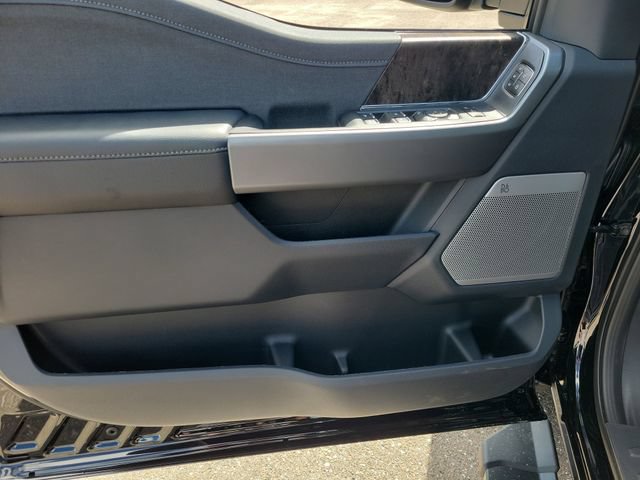 New 2026 Ford F250 Lariat w/ Black Appearance Package AWD/4WD image 12