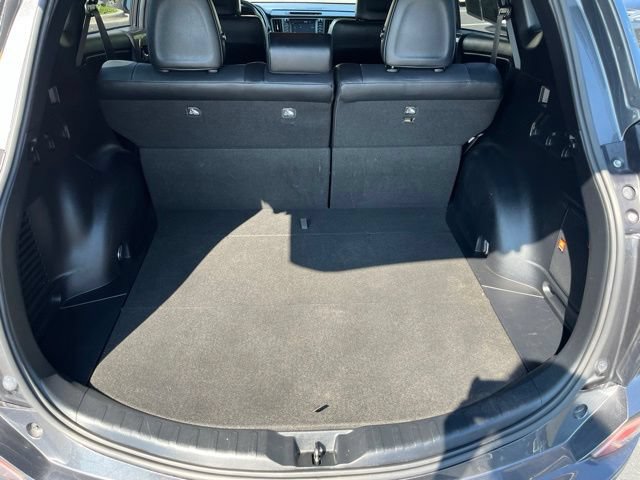 Used 2018 Toyota RAV4 SE w/ Power Extra Value Package AWD/4WD image 11