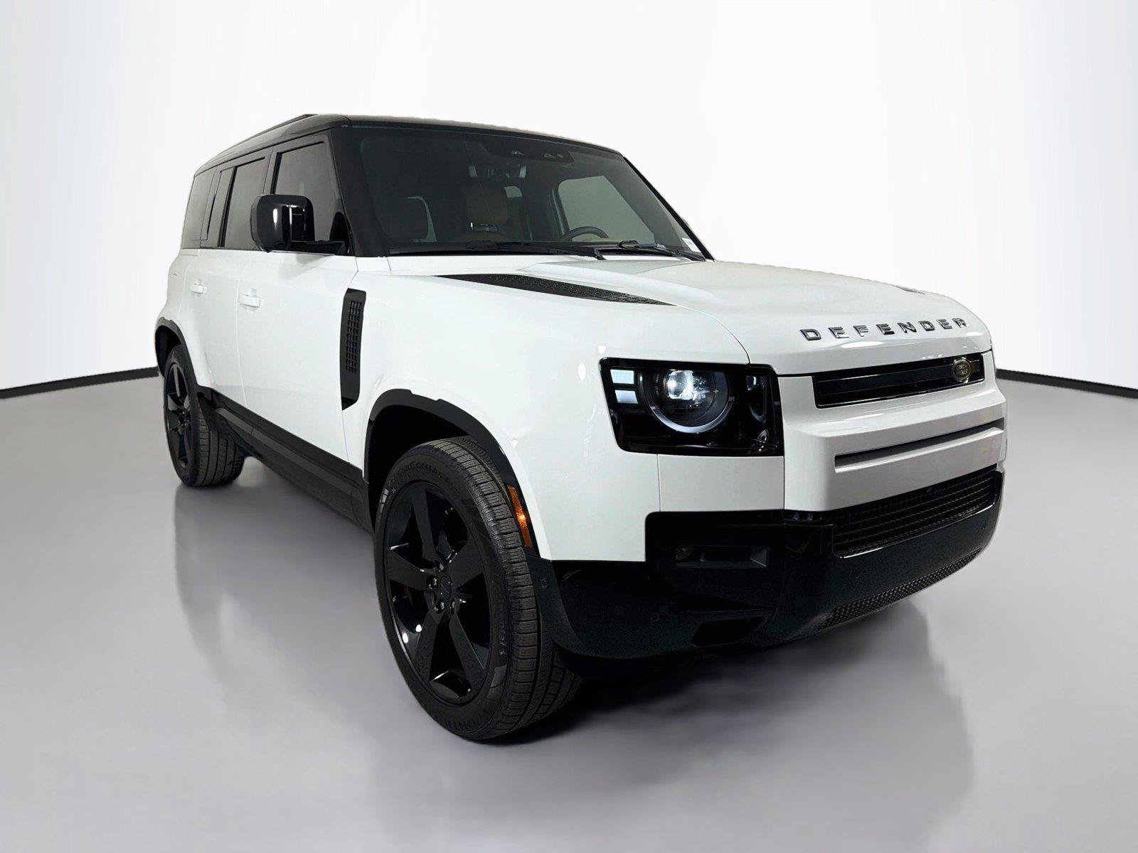 New 2026 Land Rover Defender 110 X-Dynamic SE AWD/4WD image 3