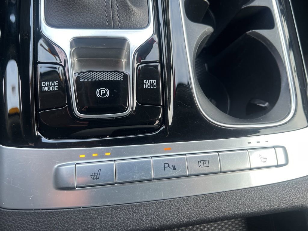 Certified 2023 Kia Carnival EX image 51