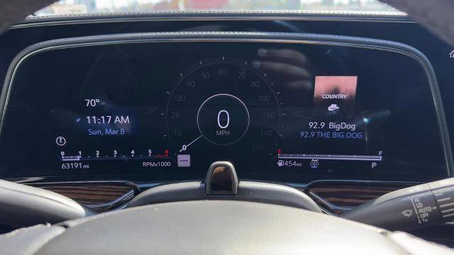 Used 2022 Cadillac Escalade Premium Luxury image 18