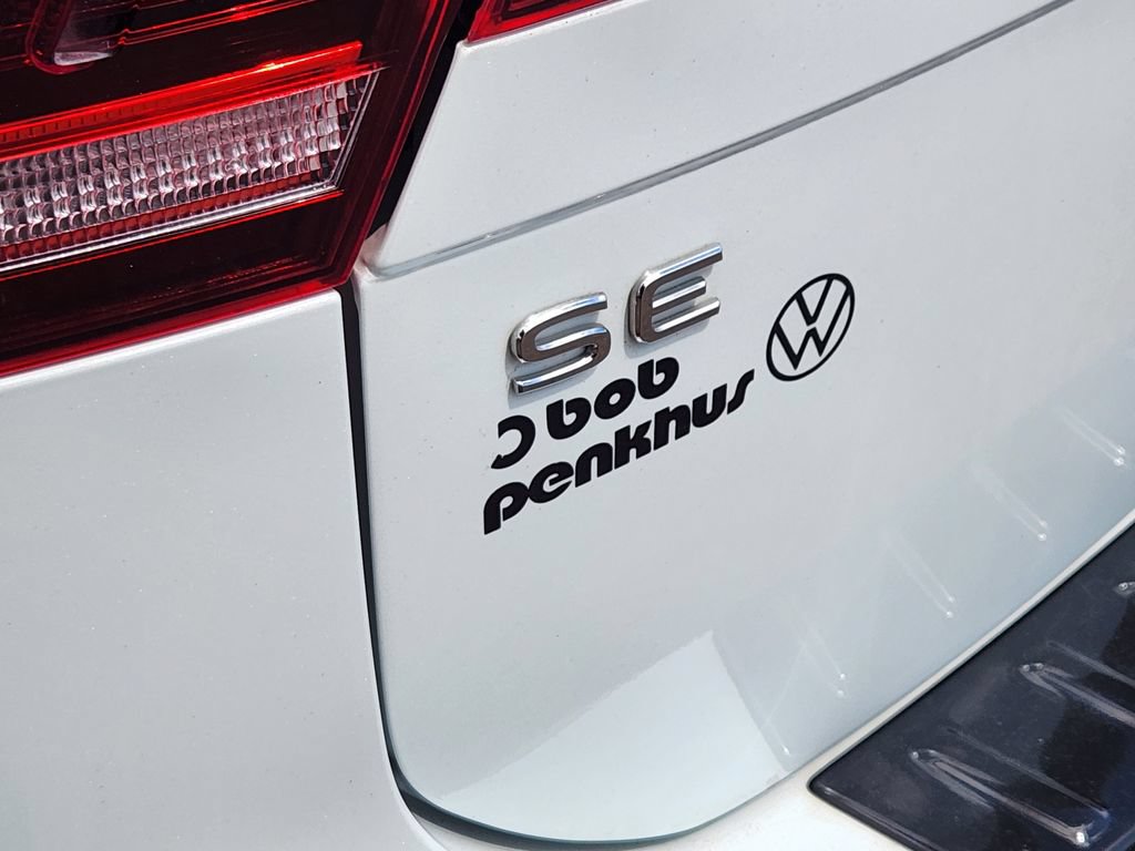 Used 2023 Volkswagen Tiguan SE R-Line AWD/4WD image 31