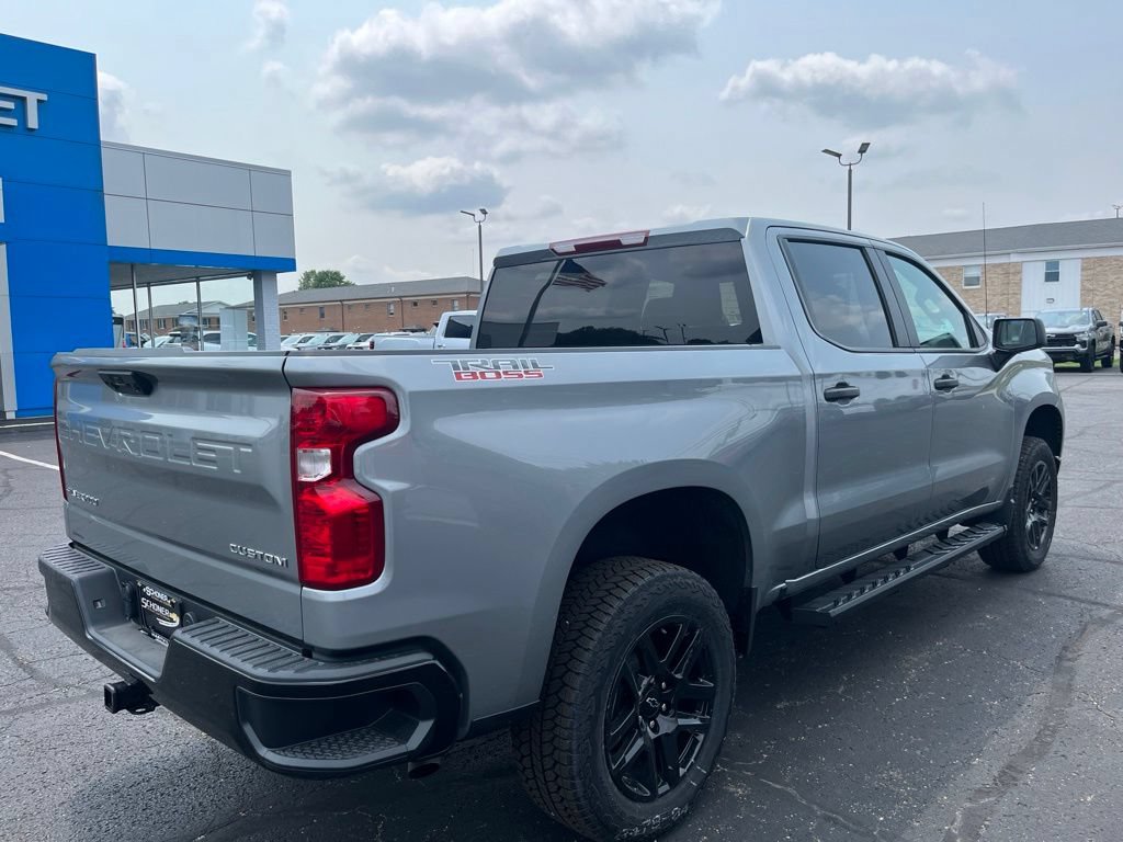 New 2026 Chevrolet Silverado 1500 Custom Trail Boss AWD/4WD image 6