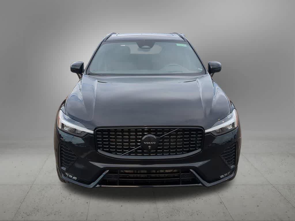 Used 2025 Volvo XC60 B5 Ultra w/ Protection Package Premier AWD/4WD image 9